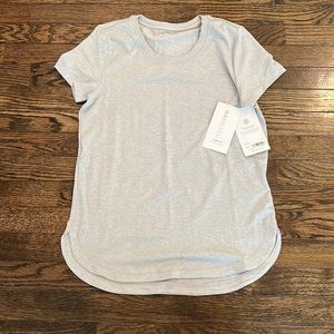 NWT Athleta Uptempo T Shirt - Gray Size XS